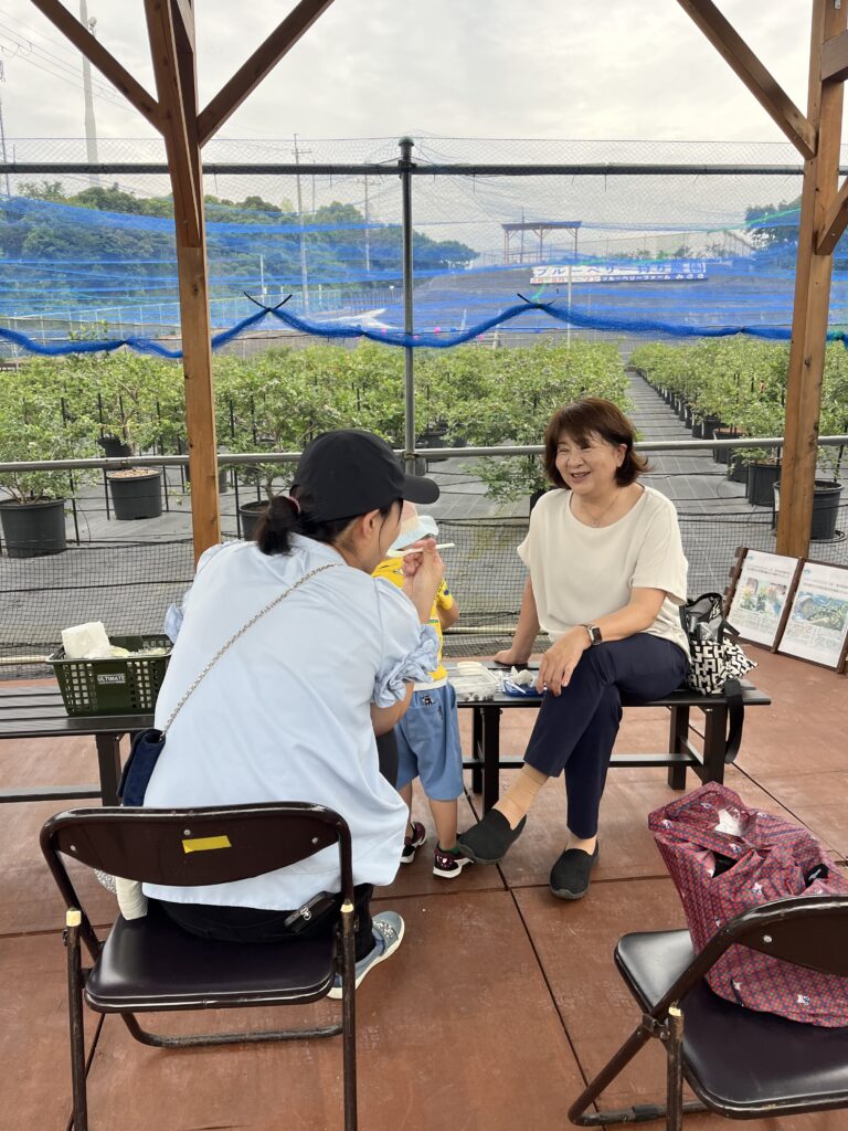 ブルーベリーファームみさきのレストスペース