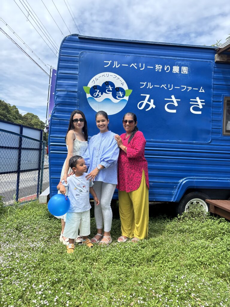 常に笑顔でブルーベリー狩り・大阪・岬町