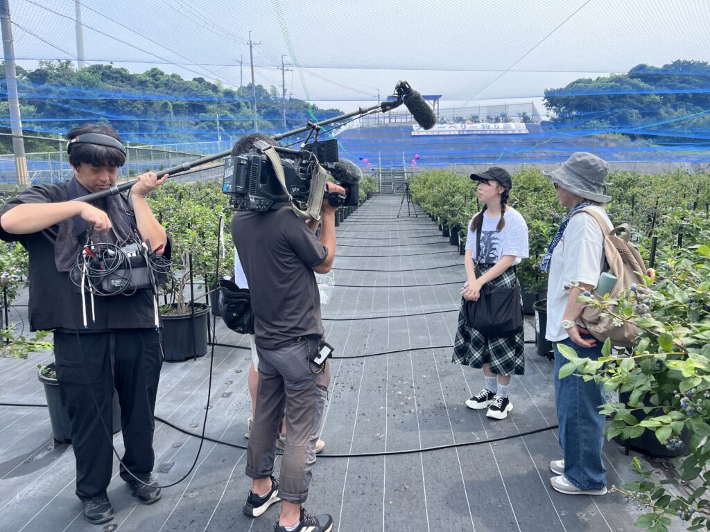 ブルーベリー狩り・ブルーベリーファームみさき・大阪・岬町・テレビ取材・大阪ほんわかテレビ・お客様インタビュー