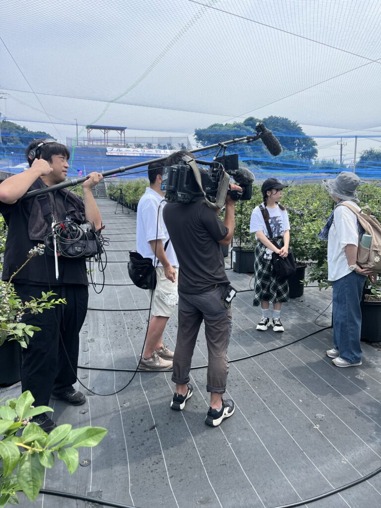 ブルーベリー狩り・ブルーベリーファームみさき・大阪・岬町・テレビ取材・大阪ほんわかテレビ・お客様インタビュー