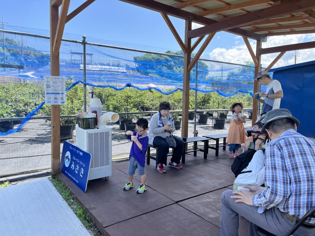 ブルーベリー狩り・ブルーベリーファームみさき・大阪・岬町・第2レストスペース