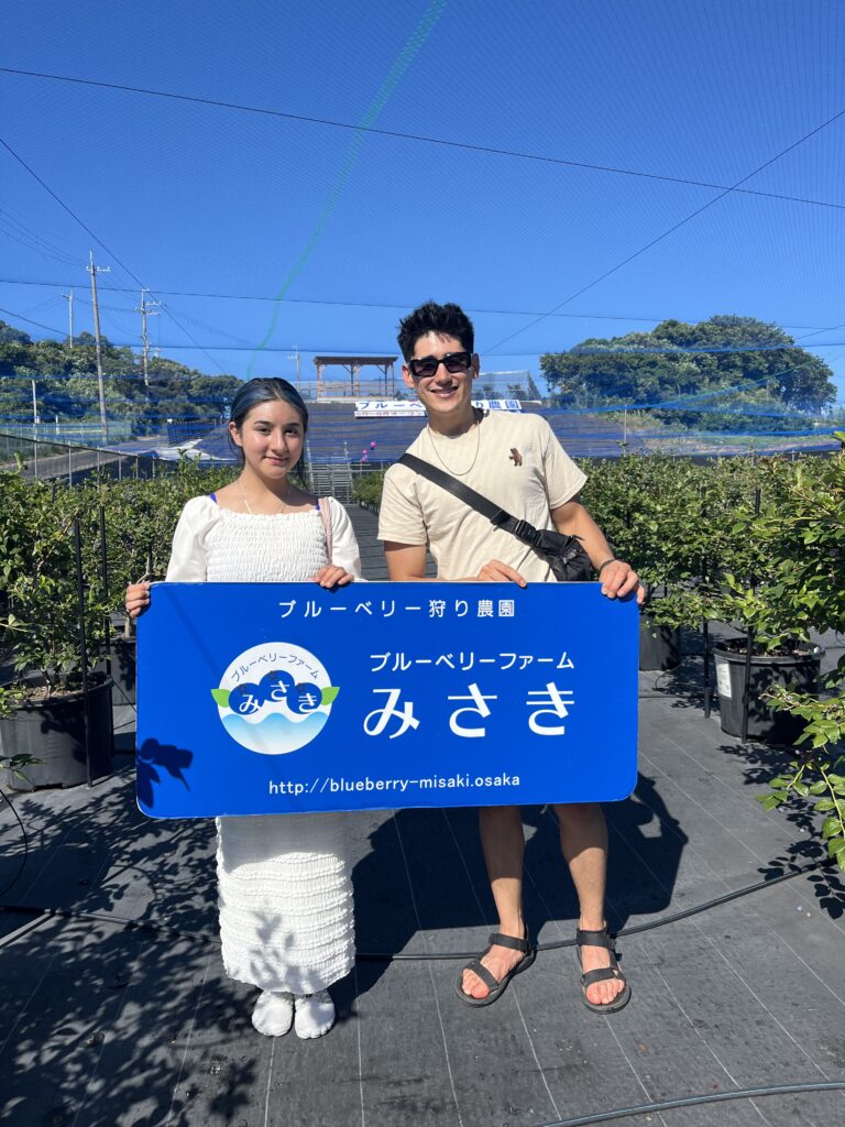 ブルーベリー狩り・ブルーベリーファームみさき・大阪・岬町・通りがかりの外国人