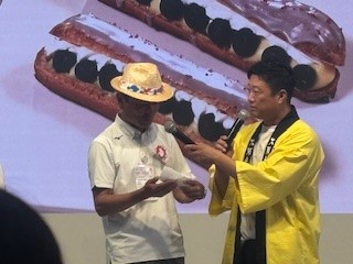 やのぱんさんからブルーベリーのスイーツをいただきました